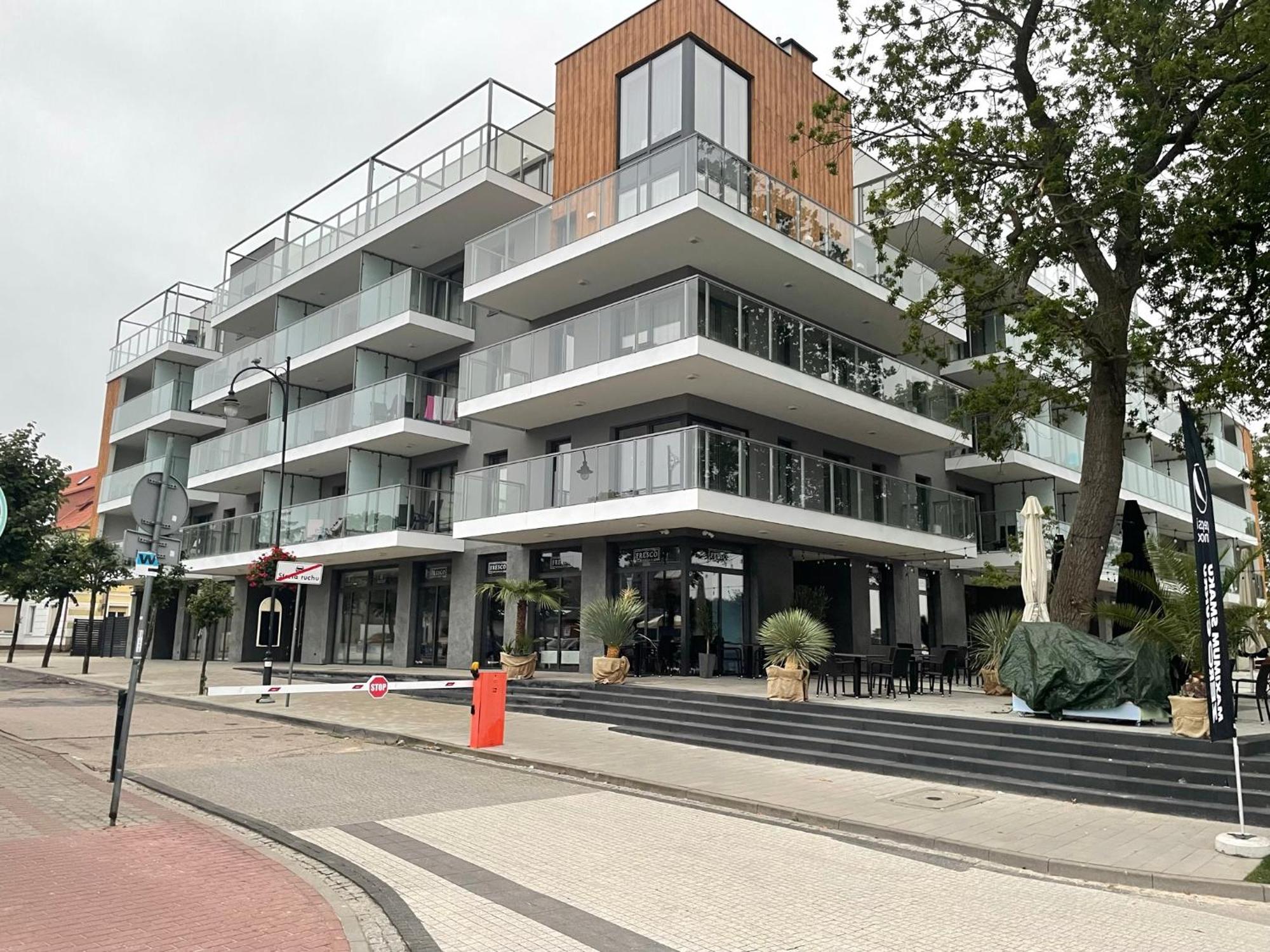 Portowy Boulevard Mrzeżyno Buitenkant foto